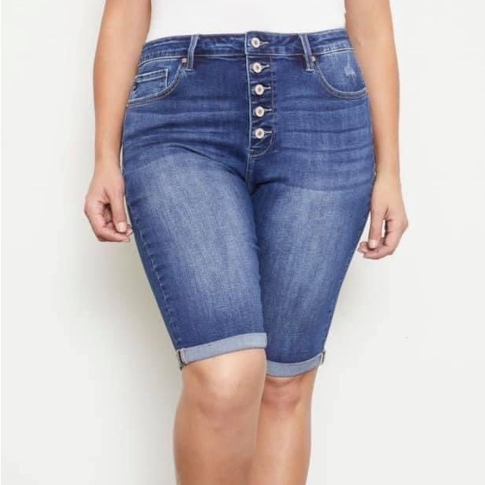 KanCan Bermuda button fly shorts